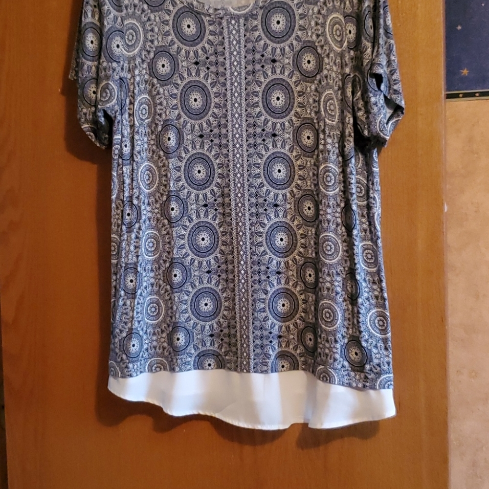 Knit short sleeve top